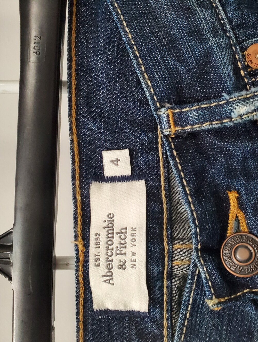 A&F Jeans - Picture 3 of 4